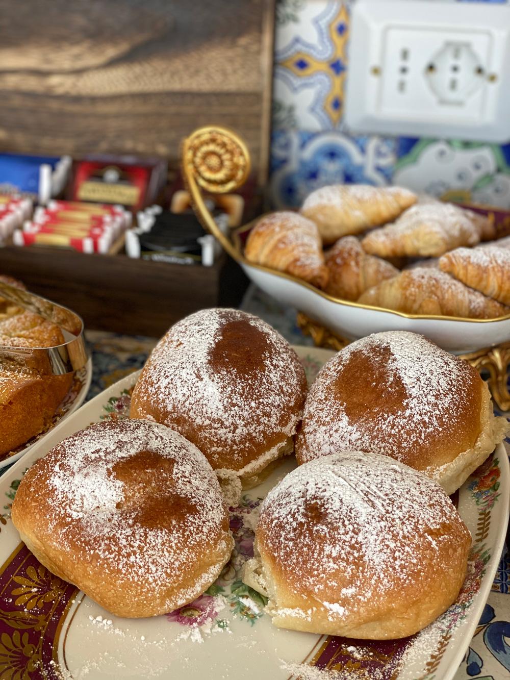 Le brioche soffici e leggerissime la Ricetta di Enza di Bàcula